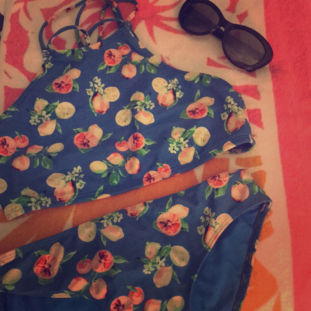 Acerombie bathing suit